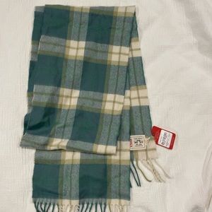 Avoca collection Merino Scarf In Green Check